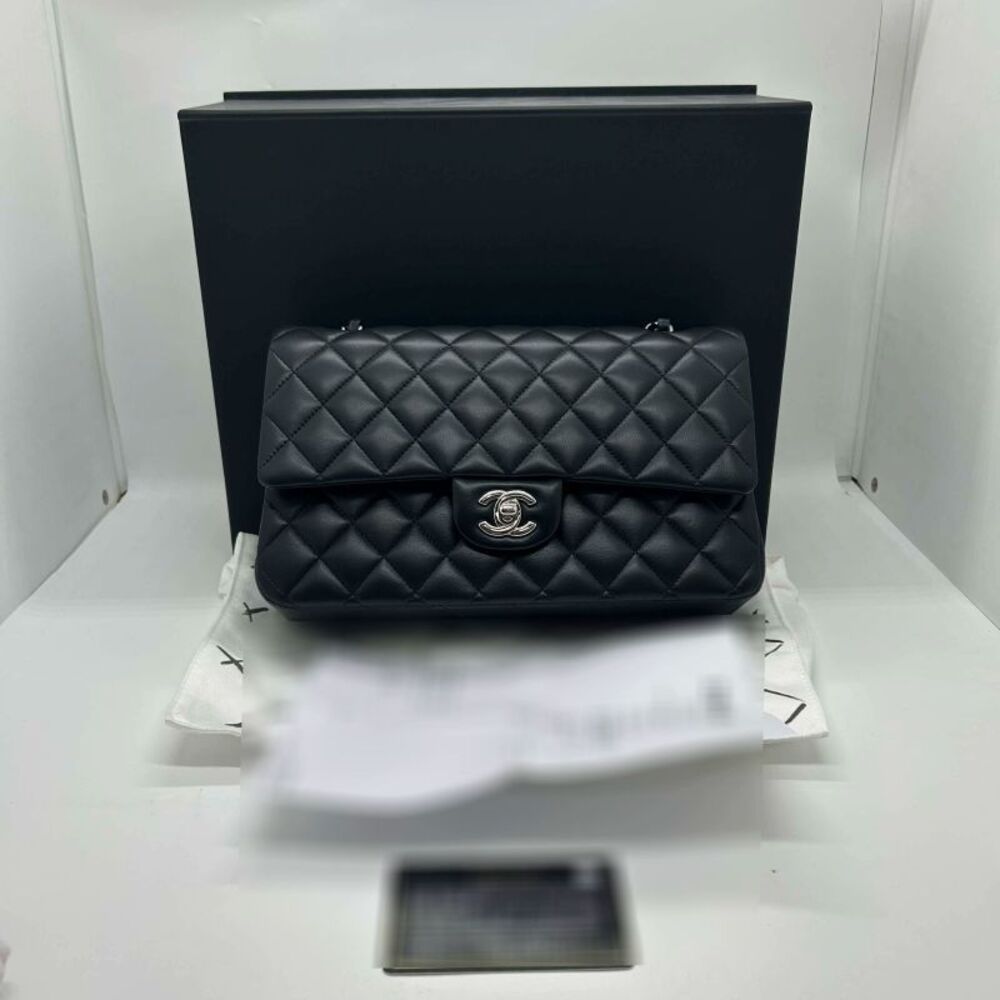 Chanel Women Pre-Loved Bag Very Good Condition